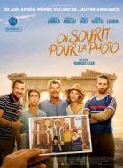 Постер Улыбочку! Снимаю! (2022)