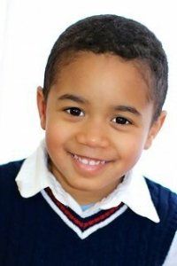 Этан Хатчисон