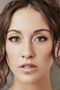 Стелла Маив