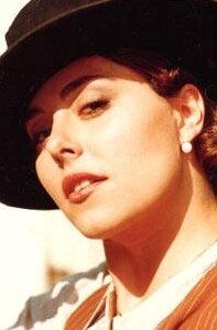 Виолета Села