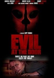 Постер Зло на пороге (Evil at the Door)