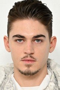 Хиро Файнс-Тиффин