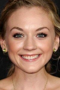 Эмили Кинни