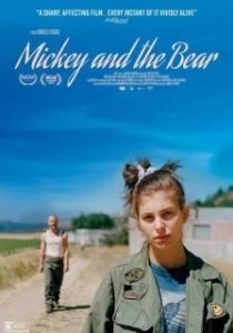 Постер Микки и медведь (Mickey and the Bear)
