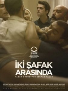 Постер Между двумя рассветами (Iki Safak Arasinda)